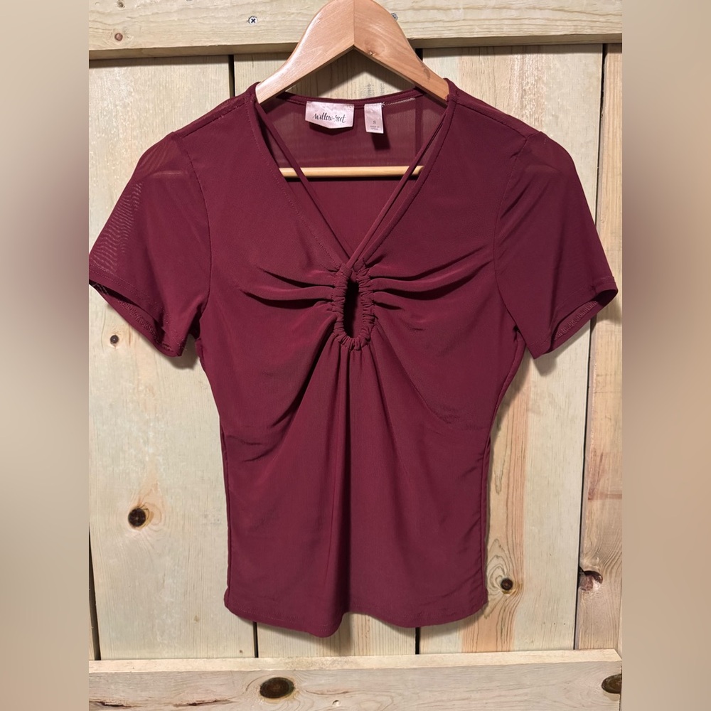 Willow Maroon Short Sleeve Top